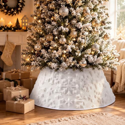 30 Inch Faux Fur Christmas Tree Collar - White Snowflake Design
