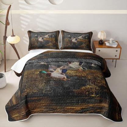 King Size Duck Hunting Woodland Quilt Set with Pillowcases - Brown & Black