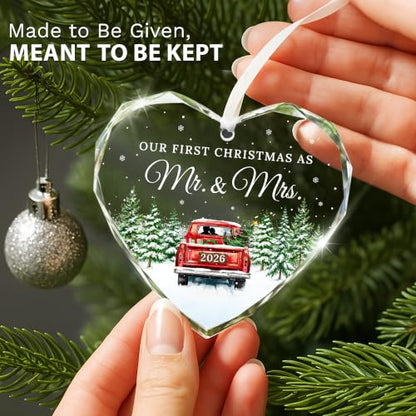 First Christmas Married Ornament 2026 - Mr & Mrs Wedding Keepsake - Variation 1st Mr & Mrs 2