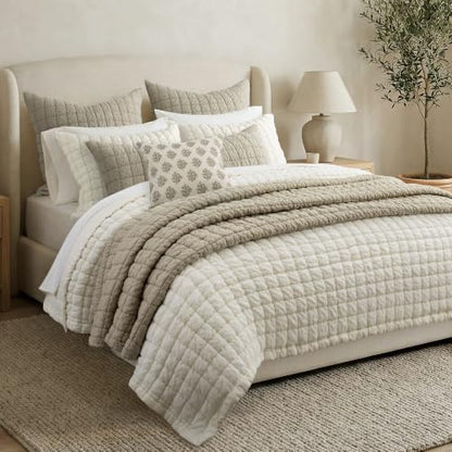 Taupe Reversible Cotton Quilt Set - King/Cal King with 2 Shams - Textured Grid Pattern
