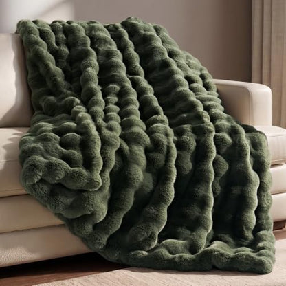 EverGrace Double-Sided Bubble Faux Fur Throw Blanket 60x80 Green