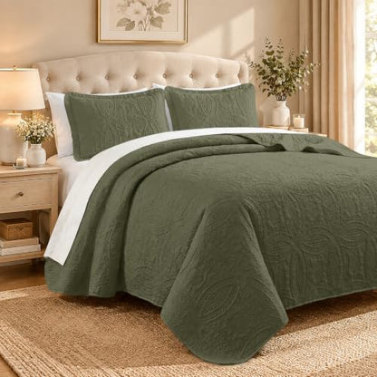 Olive Green Queen Quilt Set Lightweight Bedspread with Pillow Shams
