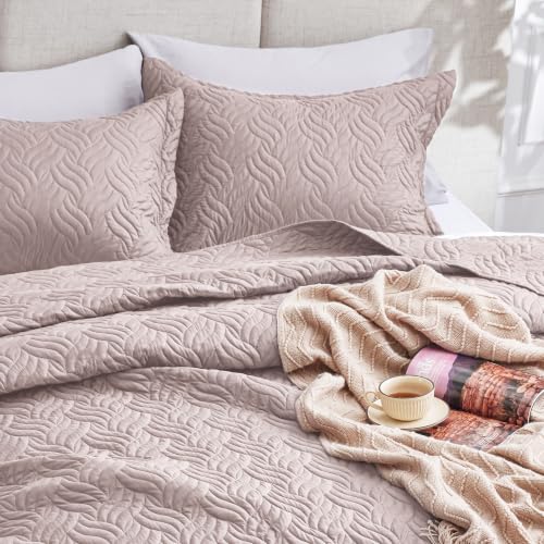 Queen Size Quilts for Bed - Wave Pattern Burlwood Bedspread Set - Love's Cabin