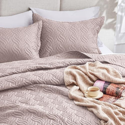 Queen Size Quilts for Bed - Wave Pattern Burlwood Bedspread Set - Love's Cabin