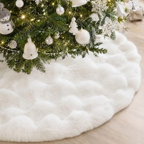 24 Inch White Christmas Tree Skirt Faux Fur Mini Snowflake Pattern - Cream White