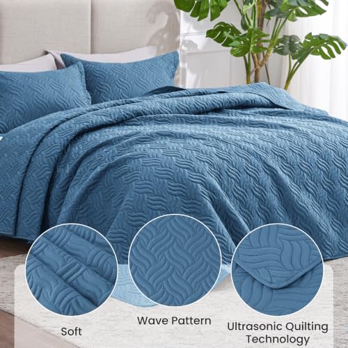 King Size Quilt Set - Wave Pattern Misty Blue 106x96 Inch Bedspread & Shams