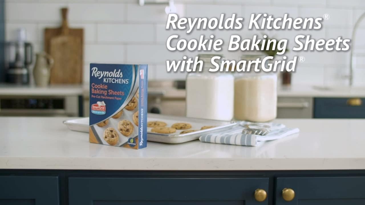 Reynolds Kitchens Parchment Paper Baking Sheets - Pre-Cut, 22 Sheets Per Pack (4 Packs)