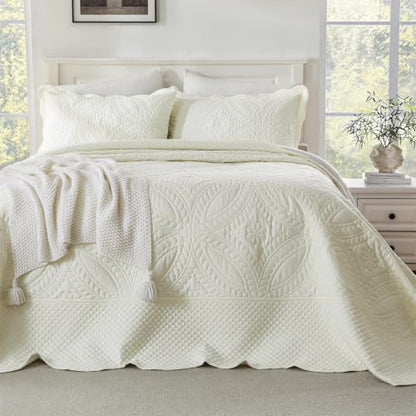 Oversize King Bedspread 120x120 Cream - Modern Pattern Lightweight Quilt Set