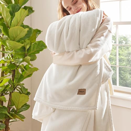 Bedsure Heavy Warm Twin XL Blanket Cream 66x90 Inch Flannel Anti-Static
