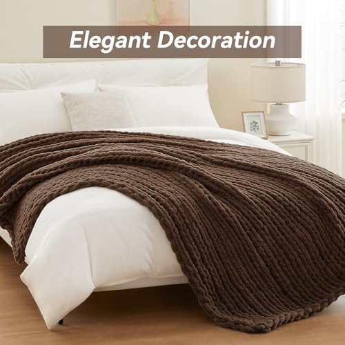 Negwoo Chunky Knit Throw Blanket, 50''*60'' Knitted Throw Chenille Yarn for Bed Couch, Handmade Light Grey Crochet Big Thick Blanket, Machine Washable Cute Comfy Blanket for Home Decor