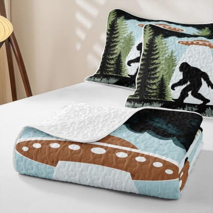 Bigfeet Silhouette Kids Quilt Set Full Size Bedspread with Pillow Shams - Variation of Bigfeet 24 / Full