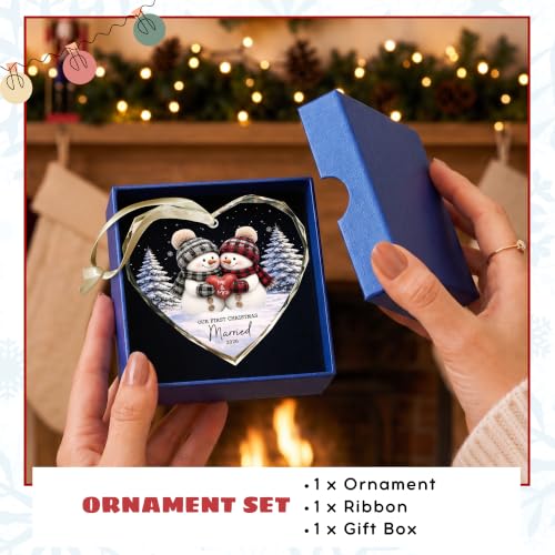 First Christmas Married Ornament 2026 - Wedding Gift for Newlyweds - Variation: Married