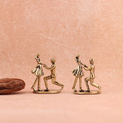 Brass Statues | Mini Brass Figurine - Romantic Couple Proposal Decor for Weddings & Anniversaries