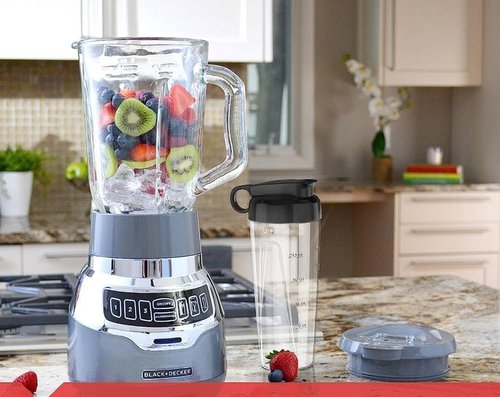 Black+Decker Quiet Blender - 6-Cup Glass Jar, 3 Speeds & Functions, 900W Power | Includes 24-oz Personal Jar