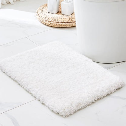 Disolla White Bathroom Rug 17x24 - Non-Slip Plush Small Bath Mat, Highly Absorbent & Ultra Soft Fluffy Floor Mat, Machine Washable for Shower and Tub