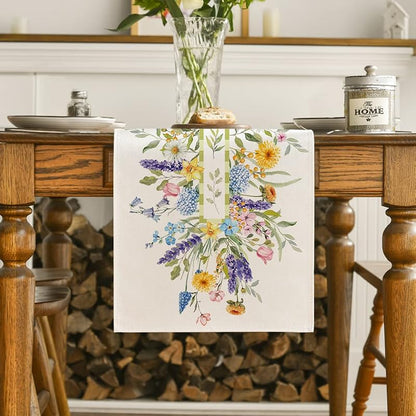 Artoid Mode Tulip Bloom Table Runner 13x90 Beige