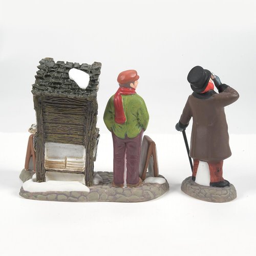 Department 56 Dickens' Village London Newspaper Stand Accessory Figurine Set - 3.2 Inch, Charming Decor