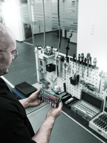 TOOL-CHECK PLUS 1 | Precision Measurement Tool for Accurate Readings - Compact Design