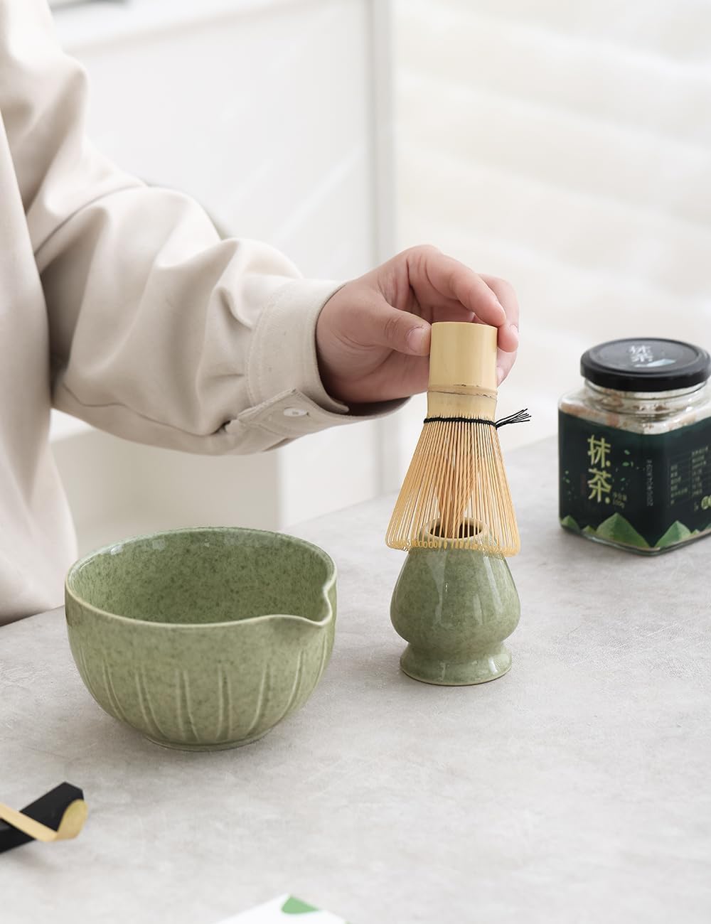 TANG PIN Matcha Set - 4-Piece Matcha Kit with Bowl, Whisk, Scoop & Stand | Mottled Green 15 OZ