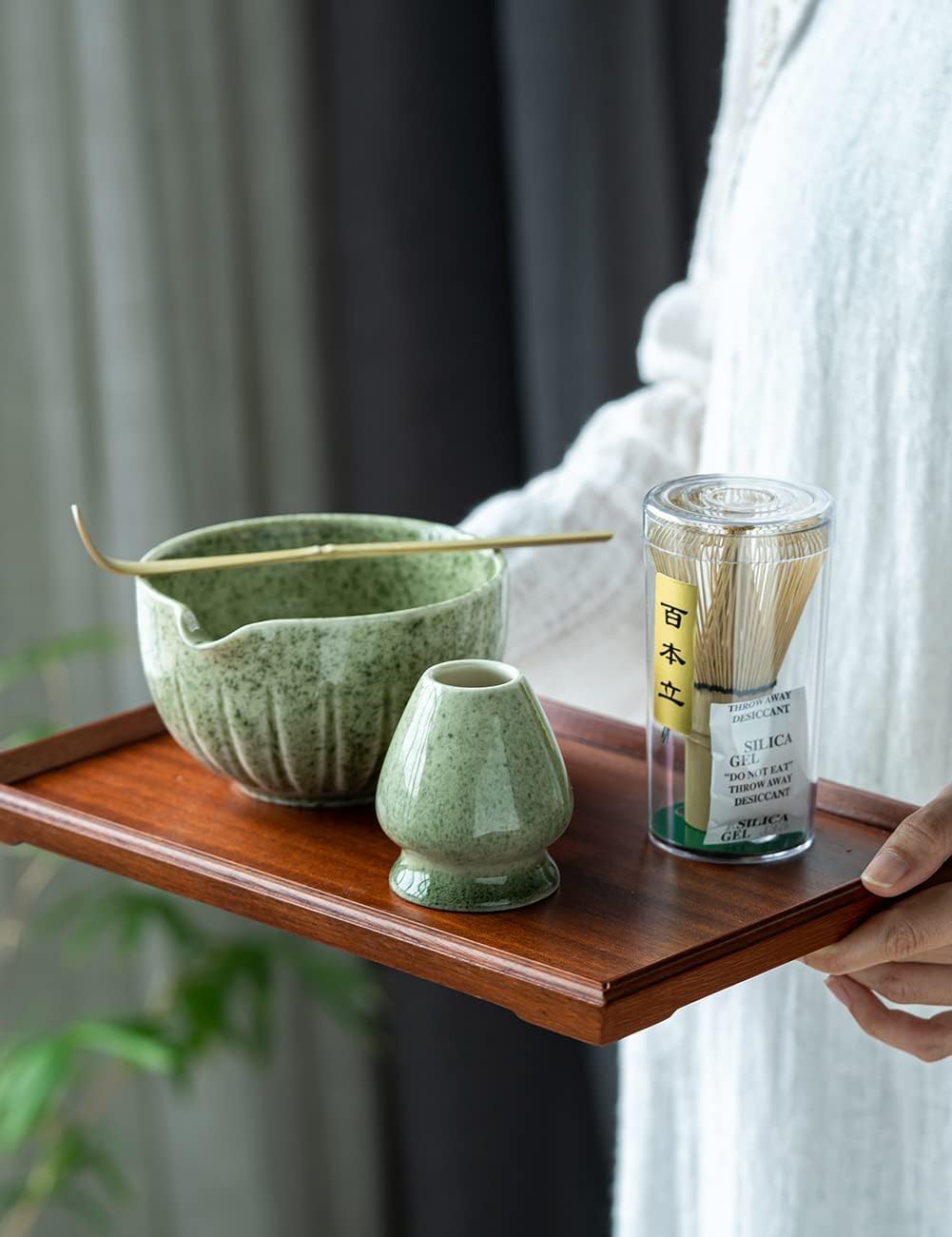 TANG PIN Matcha Set - 4-Piece Matcha Kit with Bowl, Whisk, Scoop & Stand | Mottled Green 15 OZ
