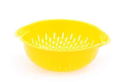 Mintra Home Mixing Bowl w/Colander (Large 4.5L, Yellow) - For Washing & Draining Fruits And Vegetables - Heavy Duty Plastic for Baking, Cooking Supplies - Dishwasher Safe