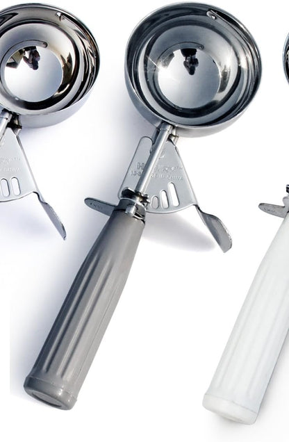 New Star Foodservice Commercial-Grade Ice Cream Scoop - 4 Oz Thumb Press, 18/8 Stainless Steel, Grey