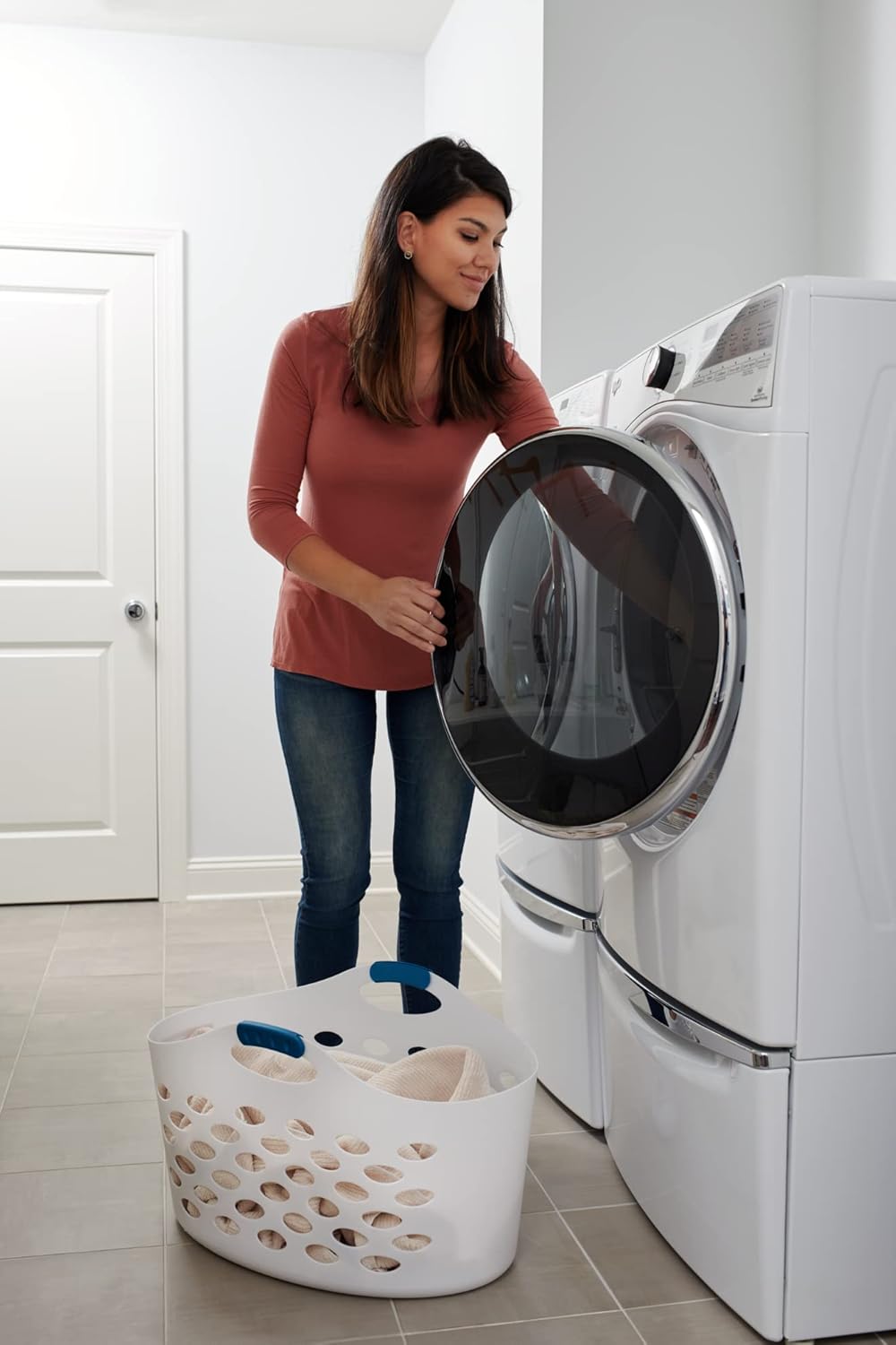 Rubbermaid Flex N Carry Laundry Basket - 1.5 Bushel Capacity, Durable & Portable, White