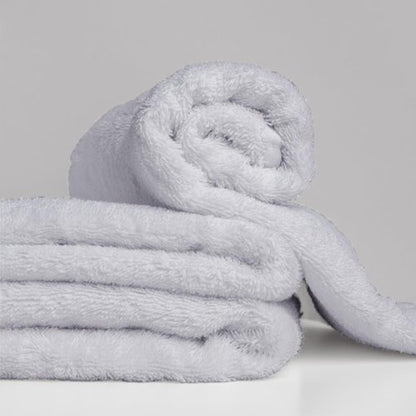 HITIME 2 Pack 100% Cotton Towels, Cotains 2 Bath Towels 27" x 55", Larger & Lightwight, Highly Absorbent Quick Drying Super Soft Towels,Perfect for Bathroom (Light Gray)