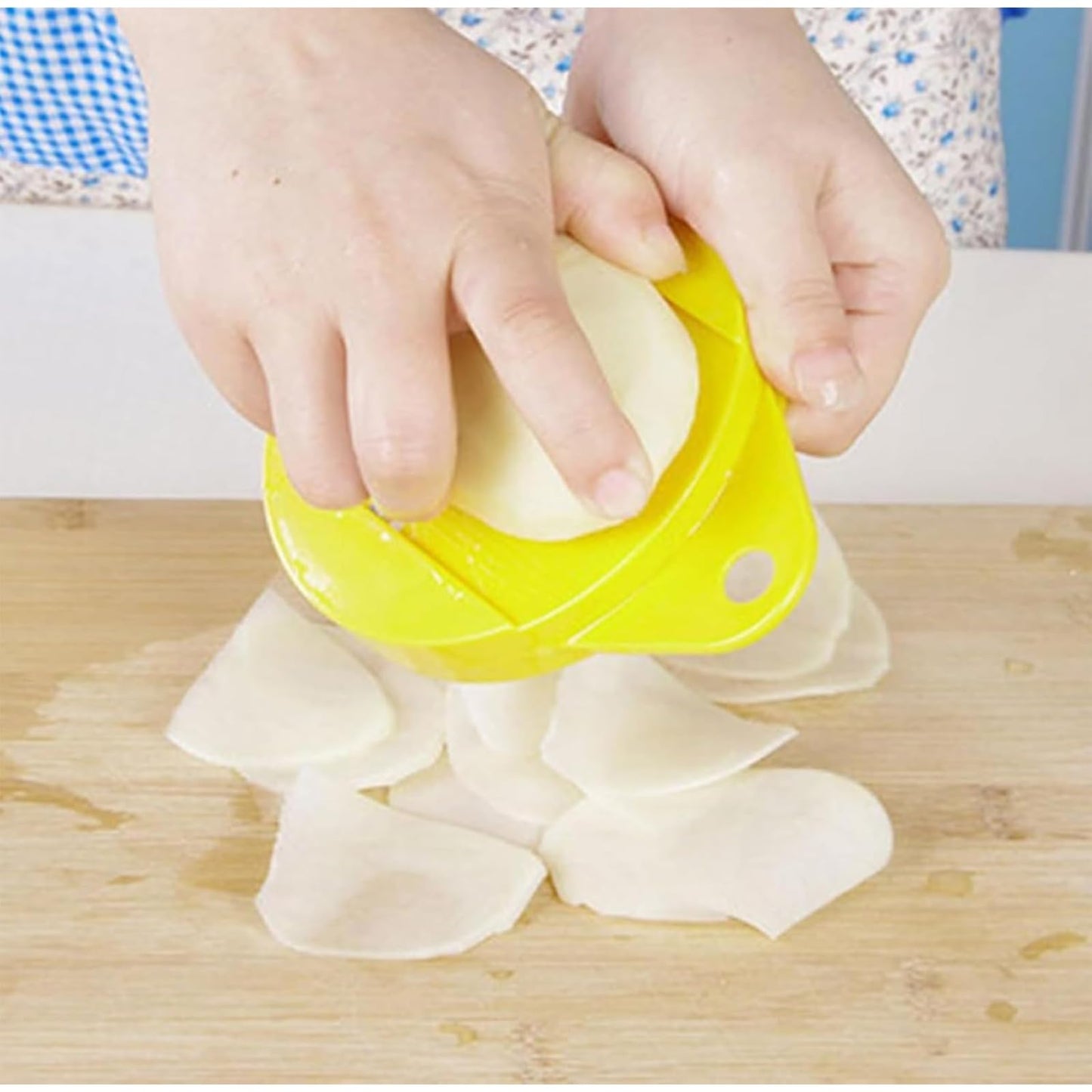 Microwave Potato Chip Maker with Potato Chip Slicer,Microwave Oven Potato Chips Baking Tray,Multifunctional Potato Chip Tools DIY Snack Baking Gadget,Microwave Potato Chip Maker Baking Tray (2PCS)