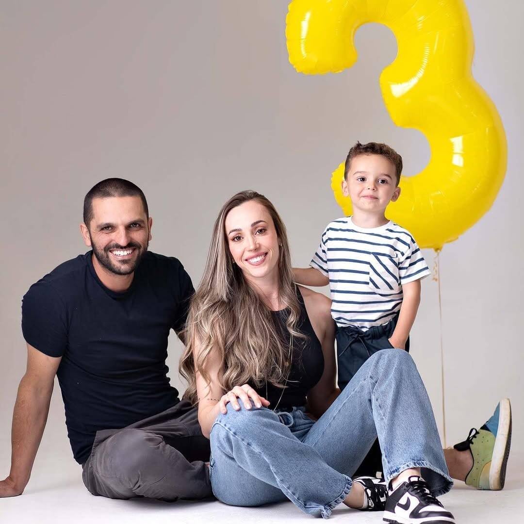 Yellow Number 1 Balloon - 40 Inch Shiny Birthday Decoration for Baby Boy or Girl