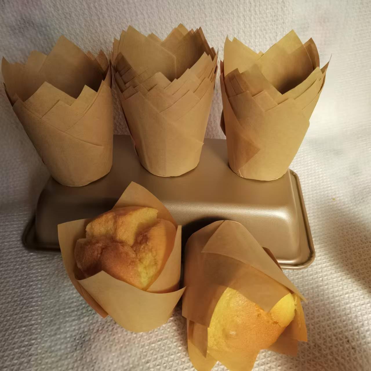 Skiennix Natural Tulip Cupcake Liners - 200 Pcs Unbleached Greaseproof Muffin Liners for Baking | Party & Holiday Use