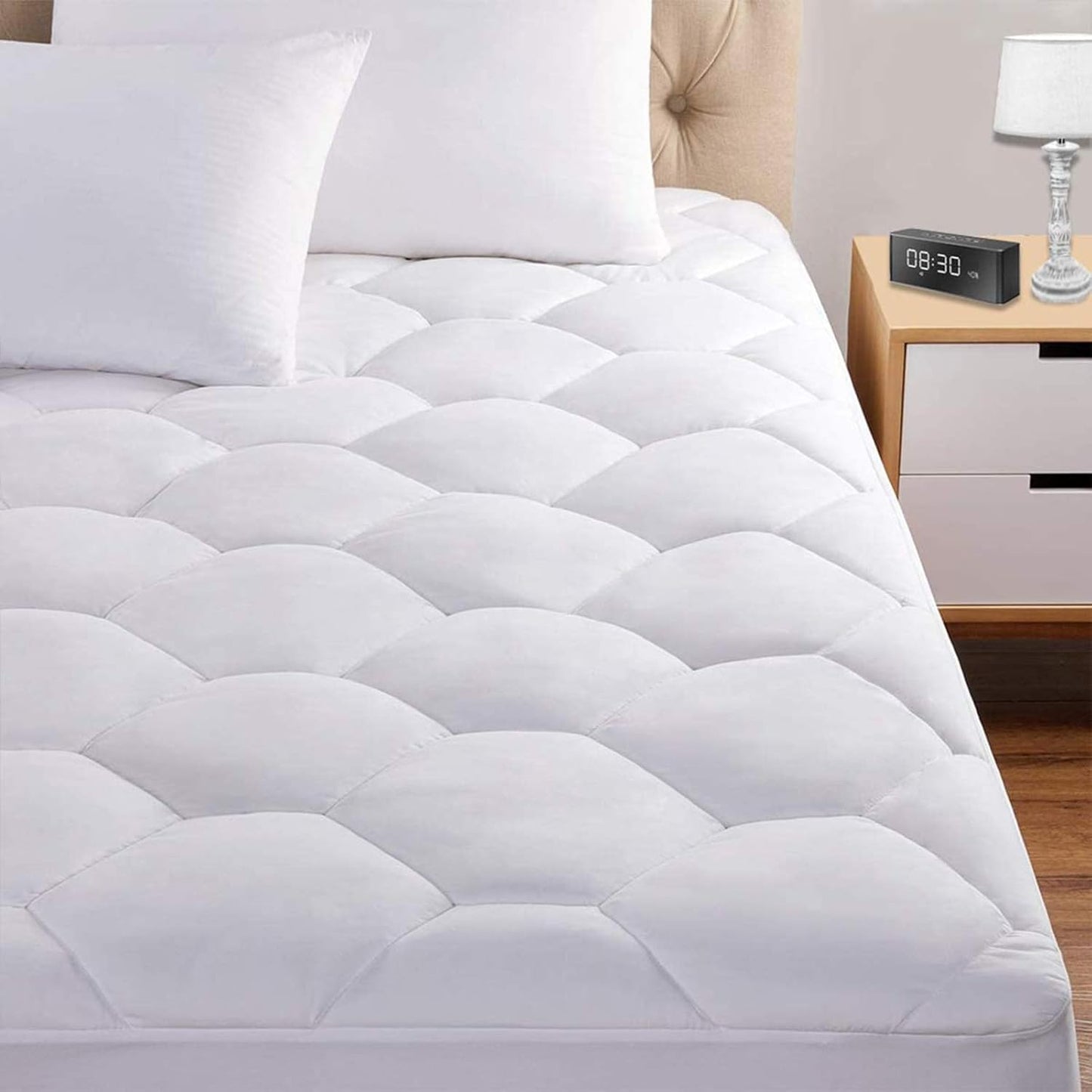 Queen Mattress Pad by [Brand Name] - Ultra Soft Quilted Fitted Topper for 8-21" Deep Pocket - White
