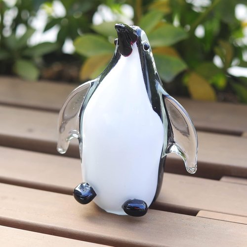 LONGWIN Hand Blown Glass Penguin Sculpture - Elegant Crystal Animal Figurine | Unique Desk Decoration