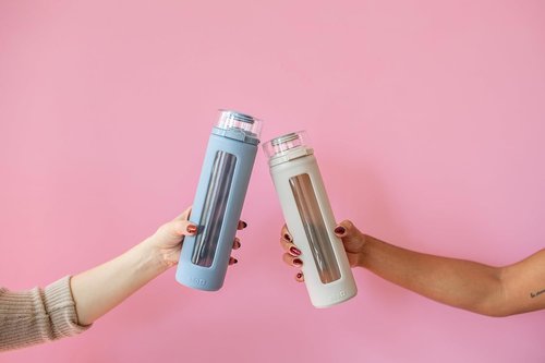 Ello Syndicate 20oz Reusable Glass Water Bottle - One-Touch Leak-Proof Lid, Non-Slip Sleeve | Tech Blue
