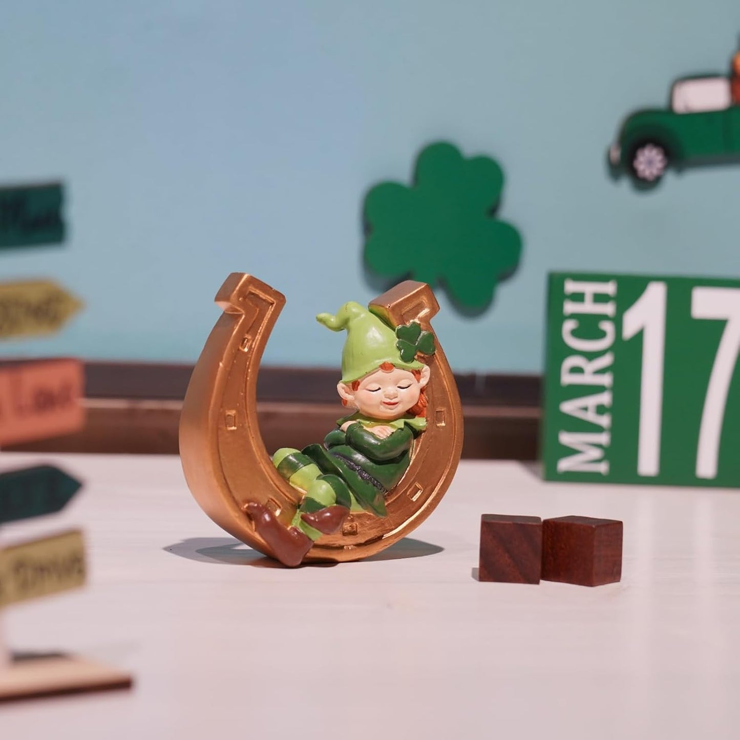 Braxio St. Patrick's Day Decorations | Resin Gnome Collectible Figurines - Green Gnome & Gold Horseshoe Centerpieces (3.75" x 1.5" x 3.75")
