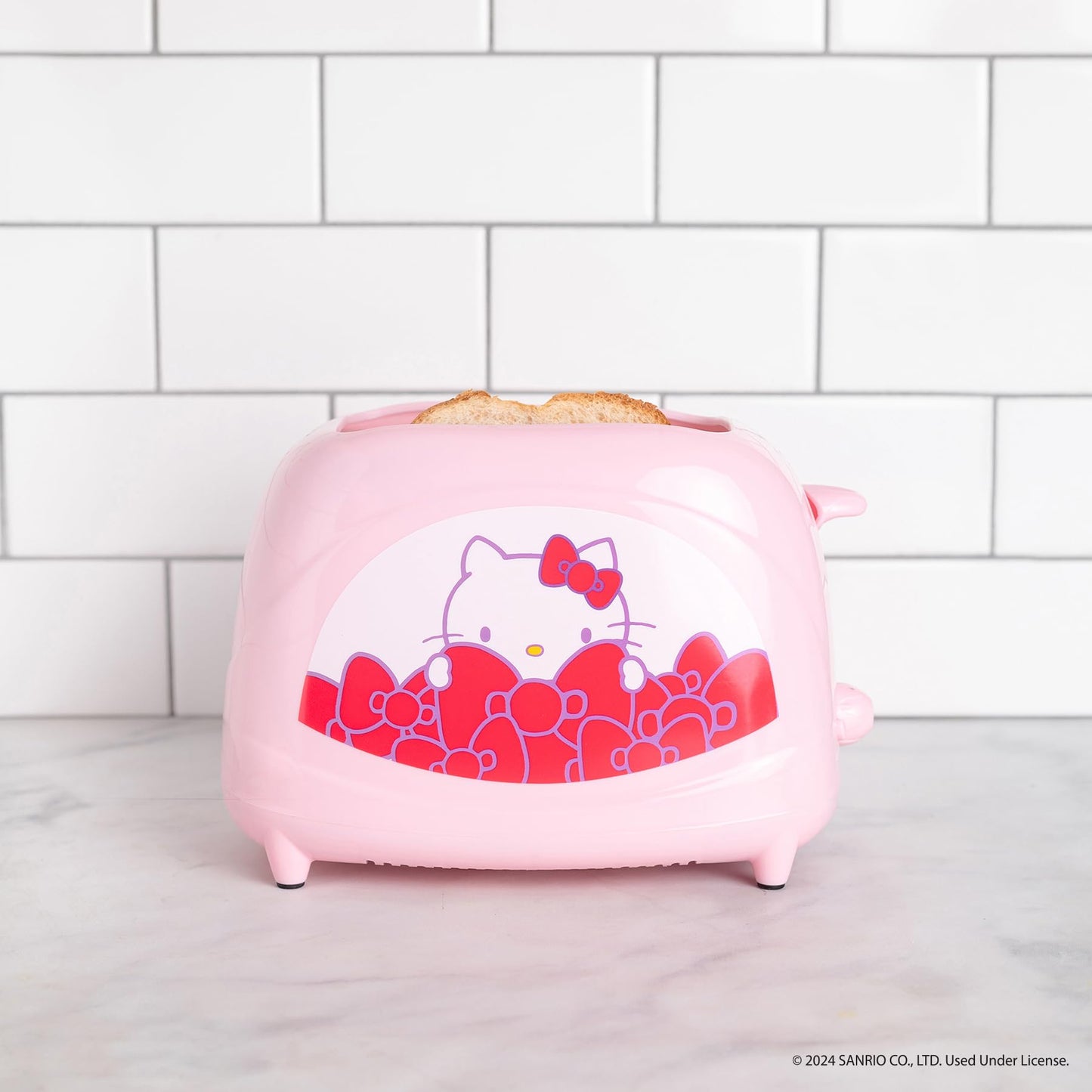 Uncanny Brands Hello Kitty Two-Slice Toaster- Toasts Your Favorite Kitty On Your Toast
