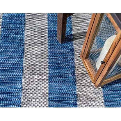 Unique Loom Outdoor Striped Collection Area Rug - Distressed Stripe (4' 1" Round, Blue/ Gray)