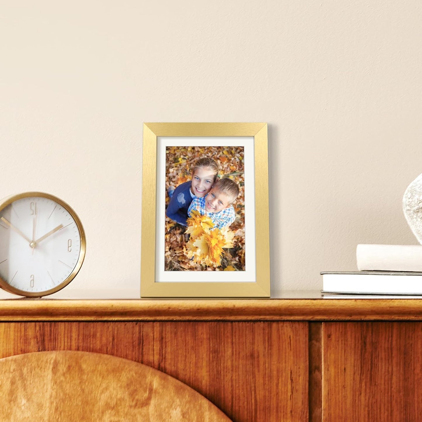 Upsimples 5x7 Picture Frame - Elegant Gold Design for 4x6 or 5x7 Photos | Wall Hanging Display, 1 Pack