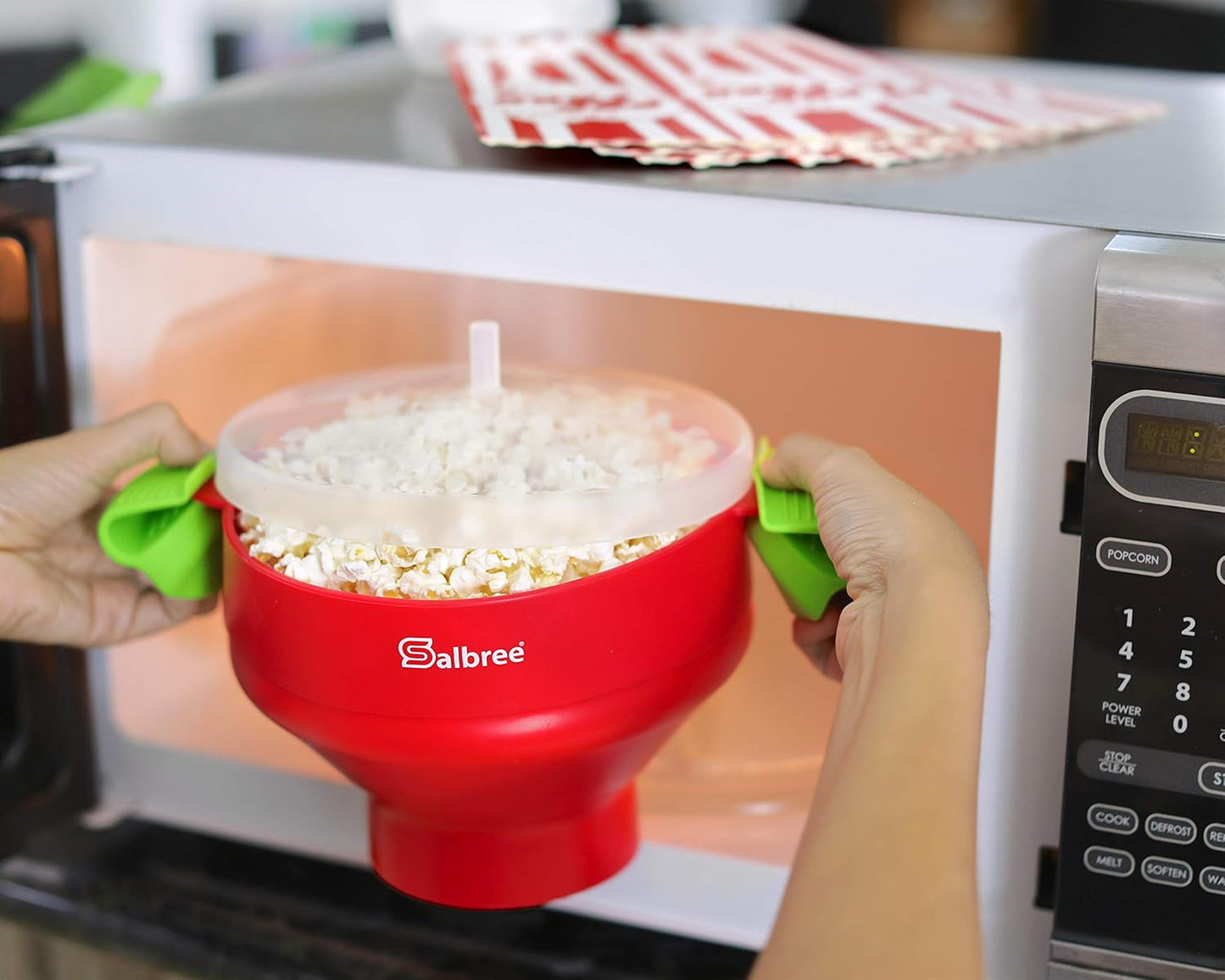 Salbree Collapsible Silicone Microwave Popcorn Popper - 16 Cup Capacity, Versatile & Colorful (Red)