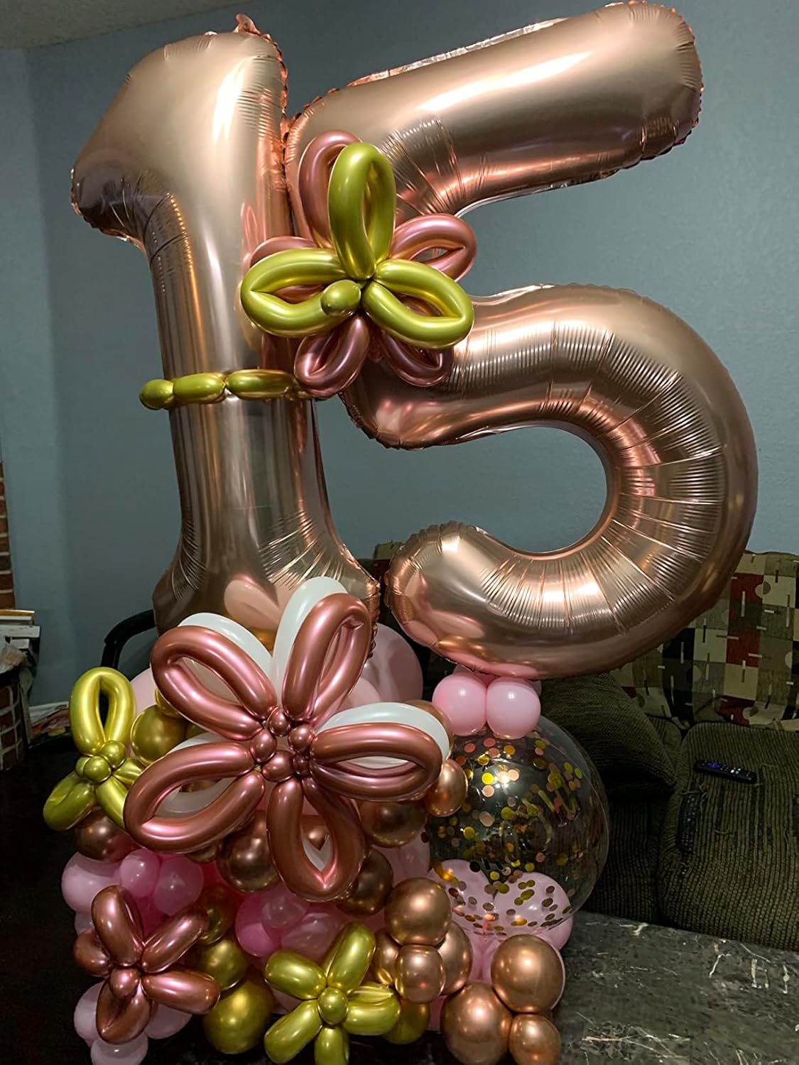 Regine Switzerland 40-Inch Rose Gold Number 15 Balloon - Perfect for 15th Birthday Celebrations & Photo Props