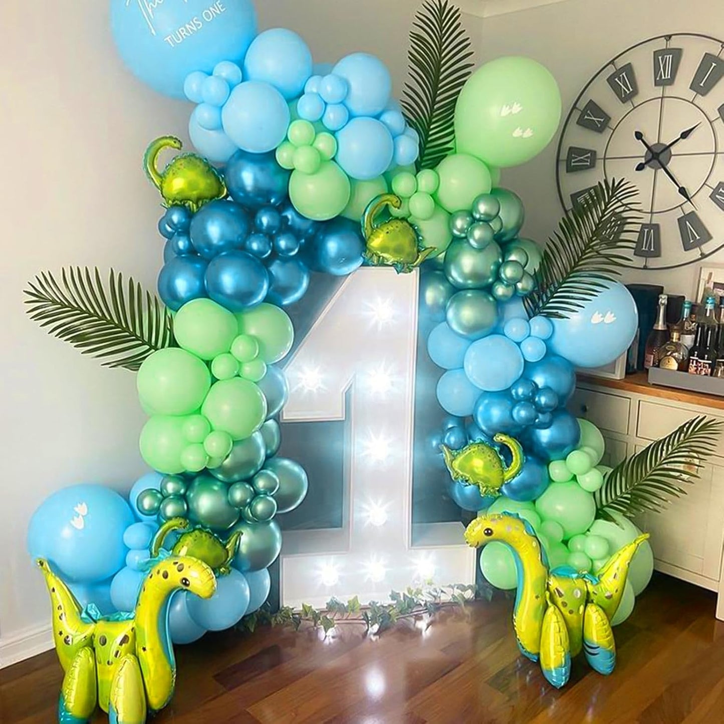 RUBFAC Green Balloons Garland Arch Kit - 138pcs Latex Balloons in Various Sizes for Party Decor