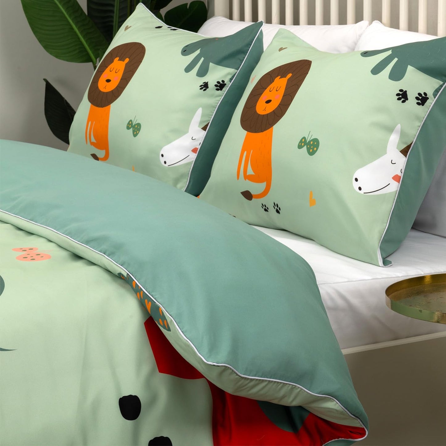 Dropshipful Animal Duvet Cover Set Queen Size, 3 Pieces Green Comforter Cover Set for Cartoon Cute Bedding Set with Lions, Giraffes, Hippos,Crocodiles