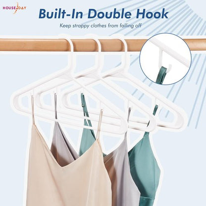 HOUSE DAY White Plastic Hangers - Durable 50 Pack with Built-in Hooks | Space-Saving Clothes Organizer