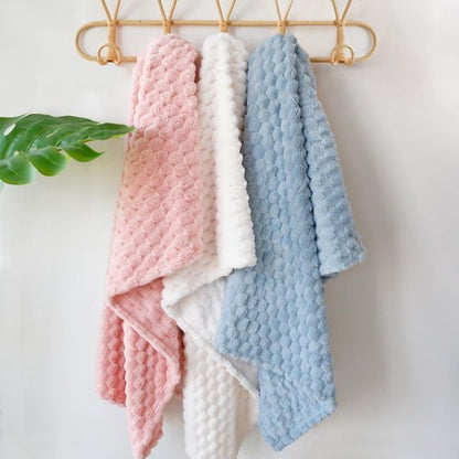 HOMRITAR Baby Blanket - Soft Fluffy 3D Jacquard Fleece for Nursery & Stroller | 30 x 40 Inch, Blue
