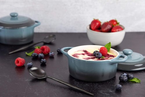 Kook Ceramic Mini Cocotte Set - 12 oz Individual Baking Ramekins with Lids & Handles | Oven & Microwave Safe, Stone Ombre, Set of 4