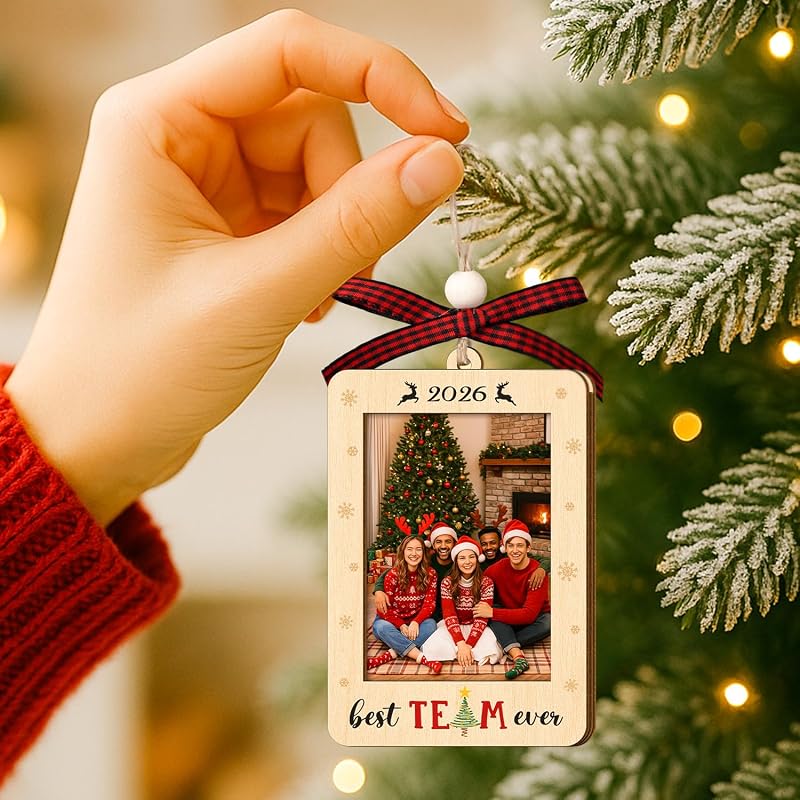 Best Team Ever Ornament – Team Gift for Employees, Wood Christmas Ornament (Variation: Best Team Ever)