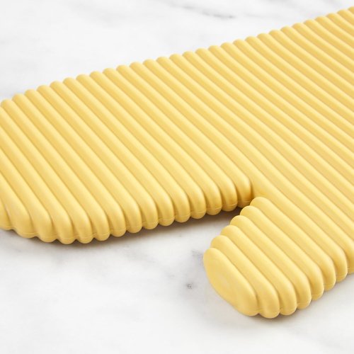 KitchenAid Ribbed Soft Silicone Oven Mitt Set - 2-Pack, 7.5"x13", Butter Yellow for Ultimate Heat Protection