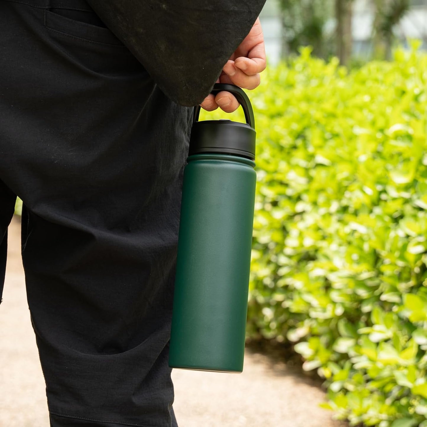 Skiennix 32 Oz Insulated Stainless Steel Water Bottle - Durable Sport Design in Army Green