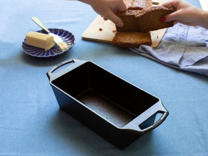 Lodge Seasoned Cast Iron Loaf Pan - Pre-Seasoned Bakeware for Even Browning - 8.5 Inches, PFAS-Free