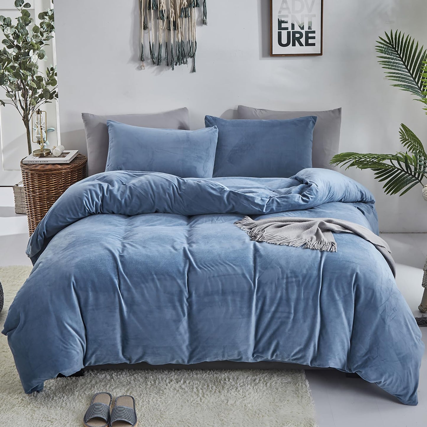 Luxlovery Blue Velvet Comforter Set Full Lake Blue Flannel Plush Bedding Set Winter Thick Warm Solid Fluffy Quilts Blanket Soft Heavyweight Comforter Set for Full Bed